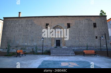 Meydan Madrasa wurde 1700 in Hakkari, Türkei, erbaut. Stockfoto