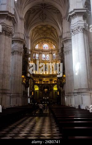 Ein Blick auf die Kathedrale von Granada, Granada, Spanien, am 24. Juli 2018. Die Kathedrale von Granada oder die Kathedrale der Menschwerdung (spanisch: Catedral de Granada, Santa Iglesia Catedral Metropolitana de la Encarnación de Granada) ist eine römisch-katholische Kirche in der Stadt Granada, der Hauptstadt der gleichnamigen Provinz in der Autonomen Region Andalusien, Spanien. Die Kathedrale ist der Sitz der Erzdiözese Granada. (Foto von Mairo Cinquetti/NurPhoto) Stockfoto