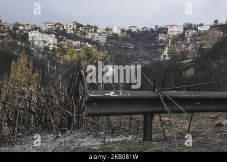 Bilder aus dem weiteren Gebiet von Mati und Neos Voutsas im östlichen Attika bei Athen nach dem Brand. Das Feuer, das am 23. Juli 2018 stattfand, war eine der Würden des Jahrhunderts. Die Zahl der Todesopfer wurde auf 88 erhöht. Viele Menschen werden immer noch vermisst und die Forschung läuft noch. Das Gebiet ist immer noch ohne Strom. Die erste Zählung war, dass 2500 Häuser zerstört wurden. 28. Juli 2018 - Mati, Attica, Griechenland (Foto von Nicolas Economou/NurPhoto) Stockfoto