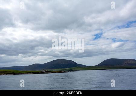 Blick auf Hoy von der Northlink Fähre, Orkney, Schottland, Großbritannien Stockfoto