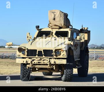 Der Oshkosh Mine-Resistant Ambush Protected (MRAP) Truck wird vom US-Militär für Truppentransporte, vor allem im Irak und in Afghanistan, eingesetzt. Stockfoto