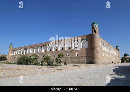 Muhammad Amin Khan Madrasa, jetzt Orient Star Hotel, Polvon Kori Street, Ichan Kala, Khiva, Provinz Khorezm, Usbekistan, Zentralasien Stockfoto