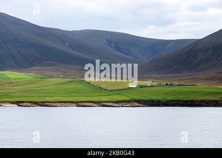 Blick auf Hoy von der Northlink Fähre, Orkney, Schottland, Großbritannien Stockfoto