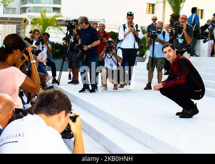 Gastgeber des Festivals Michele Riondino besucht eine Fotoausstellung im Vorfeld des Venedig Filmfestivals 75. im Palazzo del Casino am 28. August 2018 in Venedig, Italien. (Foto von Matteo Chinellato/NurPhoto) Stockfoto