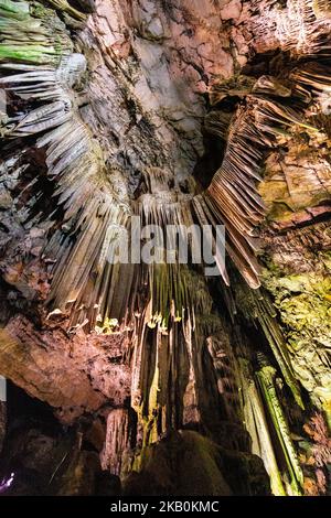 Innenraum St. Michael's Cave am Felsen von Gibraltar, Upper Rock Nature Reserve, Gibraltar Stockfoto