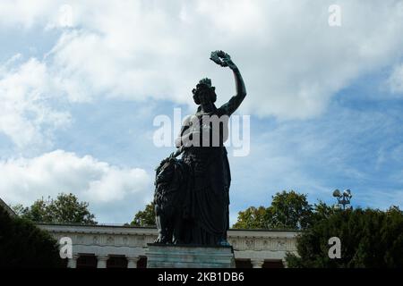 Die Bavaria-Statue am ersten Tag der Oktoberfestabtretung in München, Deutschland, am 22. September 2018. Das Oktoberfest ist das größte Volksfest der Welt. (Foto von Alexander Pohl/NurPhoto) Stockfoto