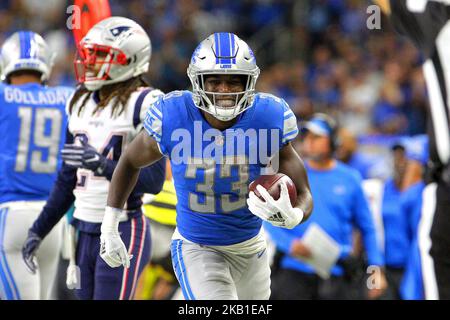 Detroit Lions läuft zurück Kerryon Johnson #33 reagiert, nachdem er in der ersten Hälfte eines NFL-Fußballspiels gegen die New England Patriots in Detroit, Michigan, USA, am Sonntag, 23. September 2018, einen Rückschlag gemacht hat. (Foto von Amy Lemus/NurPhoto) Stockfoto