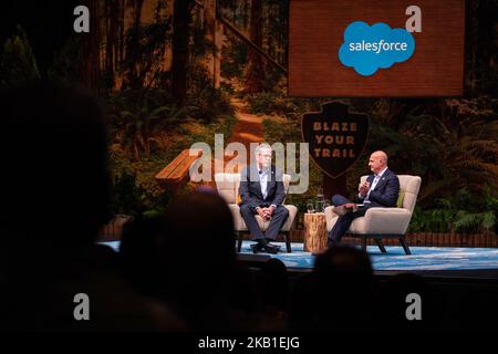 Der ehemalige Gouverneur von Florida und die GOP von 2016 der ehemalige Präsidentschaftskandidat Jeb Bush, Chairman von Dock Square Capital LLC, sprach mit Keith Block, Co-CEO von Salesforce, vor den Teilnehmern der Dreamforce am 25. September 2018 im Moscone Center, San Francisco, CA (Foto von Khaled Sayed/NurPhoto) Stockfoto