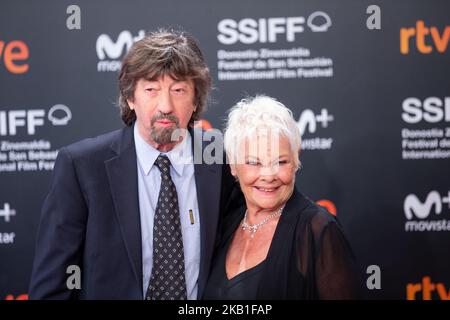 Trevor Nunn und die Schauspielerin Judi Dench nehmen am 25. September 2018 an der Premiere von „Red Joan“ während des San Sebastian International Film Festival 66. im Kursaal Palace in San Sebastian, Spanien, Teil. (Foto von Manuel Romano/NurPhoto) Stockfoto