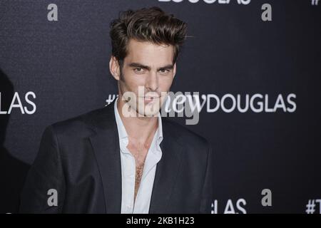 Jon Kortajarena nimmt am 27. September 2018 an der Fotoaktion „The New Douglas“ of Douglas im VP Hotel in Madrid Teil (Foto von Gabriel Maseda/NurPhoto) Stockfoto