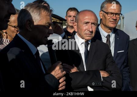 Innenminister Gérard Collomb legt am 28. September 2018 den Grundstein für die künftige Polizeistation in Bourgoin Jallieu, Frankreich. (Foto von Nicolas Liponne/NurPhoto) Stockfoto