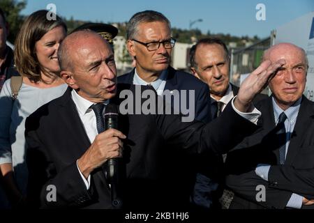 Innenminister Gérard Collomb legt am 28. September 2018 den Grundstein für die künftige Polizeistation in Bourgoin Jallieu, Frankreich. (Foto von Nicolas Liponne/NurPhoto) Stockfoto