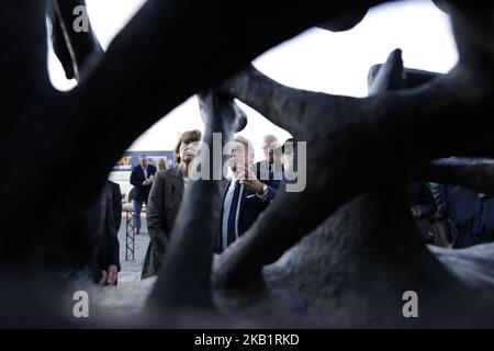 Die Kölner Bürgermeisterin Henriette Reker legt am 3 2018. Oktober einen Kranz am Holocaust-Mahnmal auf dem Liberty Square in Thessaloniki, Griechenland, ab. (Foto von Achilleas Chiras/NurPhoto) Stockfoto