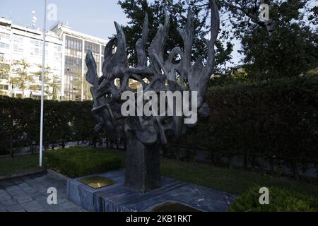 Die Kölner Bürgermeisterin Henriette Reker legt am 3 2018. Oktober einen Kranz am Holocaust-Mahnmal auf dem Liberty Square in Thessaloniki, Griechenland, ab. (Foto von Achilleas Chiras/NurPhoto) Stockfoto