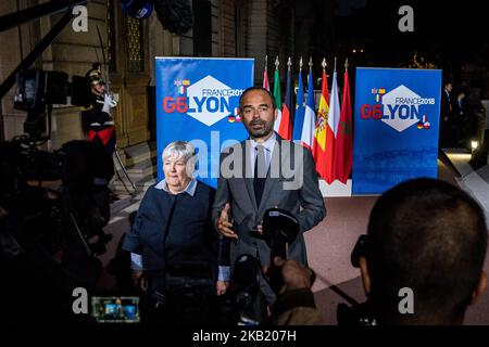 Der französische Premierminister und Interims-Innenminister Edouard Philippe wartet auf die Ankunft von G6 Ministern am 8. Oktober 2018 in Lyon während des Gipfels der Innenminister Frankreichs, Deutschlands, des Vereinigten Königreichs, Spaniens, Italiens und Polens im Jahr G6. Die Innenminister der G6 europäischen Länder trafen sich zu einem Treffen, um die internationale Zusammenarbeit in Migrationsfragen und die Bekämpfung des Terrorismus zu erörtern. (Foto von Nicolas Liponne/NurPhoto) Stockfoto