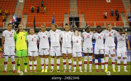 Edinburg, NC - 11. OKTOBER: 2018 L-R Christine Sinclair, Stephanie Labbe, Allysha Chapman, Shelina Zadorsky, Rebecca Quinn, Julia Grosso, Diana Matheson, Ashley Lawrence, Nichelle Prince, Janine Becide und Jessie Fleming aus Kanada. Während des CONCACAF Women's Championship Group B-Spiels zwischen Costa Rica und Kanada im H-E-BPark Stadium, Edinburg, am 11. Oktober 2018 (Foto by Action Foto Sport/NurPhoto) Stockfoto