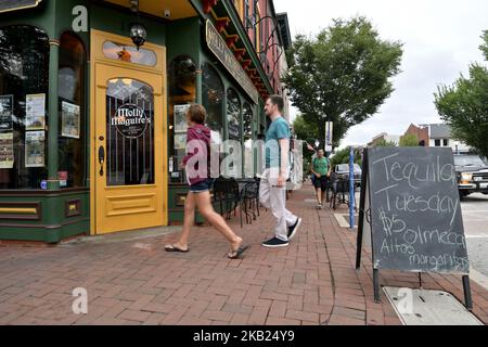 Allgemeine Ansicht des Geschäftskorridors in Phoenixville, PA, am 21. August 2018. Um den jüngsten Wirtschaftsaufstand zu fördern und zu sichern, kündigte eine Gemeindegruppe Pläne für eine Eisenbahnerweiterung an, um den Bezirk im Chester County mit der Stadt Philadelphia, 28 Meilen südöstlich, zu verbinden. (Foto von Bastiaan Slabbers/NurPhoto) Stockfoto