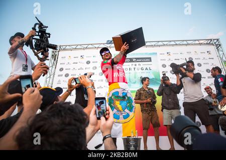 Der brasilianische Surfer Italo Ferreira gewann den Meo Rip Curl Pro Portugal. (Foto von Henrique Casinhas/NurPhoto) Stockfoto