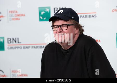 Der amerikanische Regisseur Michael Moore nimmt am 20. Oktober 2018 im Auditorium Parco della Musica in Rom, Italien, an einer Fotoschau während des Filmfestivals 13. in Rom Teil. (Foto von Mauro Fagiani/NurPhoto) Stockfoto