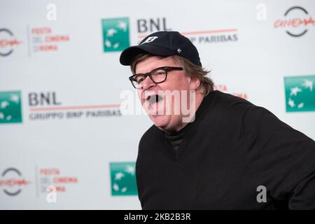 Der amerikanische Regisseur Michael Moore nimmt am 20. Oktober 2018 im Auditorium Parco della Musica in Rom, Italien, an einer Fotoschau während des Filmfestivals 13. in Rom Teil. (Foto von Mauro Fagiani/NurPhoto) Stockfoto