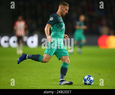 Eindhoven, Niederlande. Oktober 24. 2018 Tottenham Hotspur's Toby Alderweireld beim UEFA Champion League-Spiel der Gruppe B zwischen PSV Eindhoven und Tottenham Hotspur am 24. Oktober 2018 im Phillips Stadium, Eindhoven, Niederlande. (Foto von Action Foto Sport/NurPhoto) Stockfoto