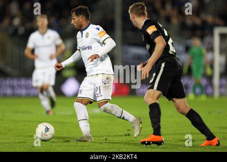 Karim Laribi von Hellas Veronabeim italienischen Spiel der Serie B 2018/2019 zwischen Ascoli Calcio 1898 FC und Hellas Verona am 30. Oktober 2018 im Stadion Cino e Lillo Del Duca in Ascoli Piceno, Italien. (Foto von Danilo Di Giovanni/NurPhoto) Stockfoto