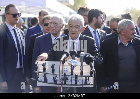 Yannis Boutaris, Bürgermeister von Thessaloniki, Geschäftsmann und Winzer während der Militärparade am 28.. Oktober 2018, dem „Oxi-Tag“, der an die Ablehnung des Ultimatums durch den italienischen Diktator Benito Mussolini im Jahr 1940 durch Griechenland erinnert (Foto: Nicolas Economou/NurPhoto) Stockfoto