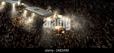 DAWN OF THE DEAD, ZOMBIES ANGRIFF FAHRZEUGE 2004 Stockfoto