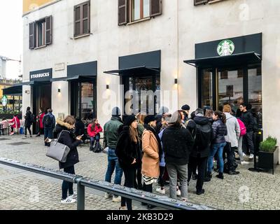 Der erste original Starbucks Coffee, der am 21 2018. November in Mailand, Italien, eröffnet wird (Foto: Mairo Cinquetti/NurPhoto) Stockfoto