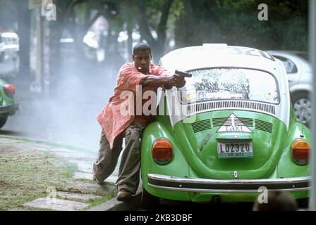 Mann, der Feuer, Denzel Washington, 2004 Stockfoto