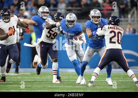 Detroit Lions läuft zurück Theo Riddick (25) spielt den Ball während der ersten Hälfte eines NFL-Fußballspiels gegen die Chicago Bears in Detroit, Michigan, USA, am Donnerstag, den 22. November 2018. (Foto von Jorge Lemus/NurPhoto) Stockfoto