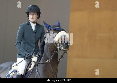 DIE US-Reiterin Jessica Springsteen tritt während der Madrid Horse Week auf der IFEMA in Madrid, Spanien, am 23. November 2018 an. Madrid Horse Week läuft vom 23. Bis 25. November 2018 (Foto von Oscar Gonzalez/NurPhoto) Stockfoto