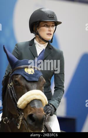 DIE US-Reiterin Jessica Springsteen tritt während der Madrid Horse Week auf der IFEMA in Madrid, Spanien, am 23. November 2018 an. Madrid Horse Week läuft vom 23. Bis 25. November 2018 (Foto von Oscar Gonzalez/NurPhoto) Stockfoto