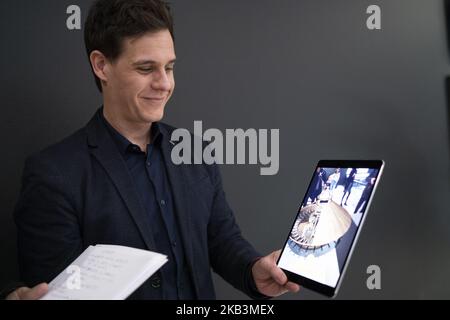 Christian Galvez während der Präsentation der Ausstellung "Leonardo da Vinci: Die Gesichter des Genies" im Palacio de las Alhajas in Madrid. Spanien. 28. November 2018 (Foto von Oscar Gonzalez/NurPhoto) Stockfoto