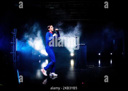 Der französische Sänger und Songwriter Jain tritt am 8. Dezember 2018 in Mailand, Italien, live im Fabrique Club auf. (Foto von Roberto Finizio/NurPhoto) Stockfoto