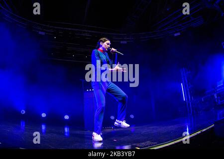 Der französische Sänger und Songwriter Jain tritt am 8. Dezember 2018 in Mailand, Italien, live im Fabrique Club auf. (Foto von Roberto Finizio/NurPhoto) Stockfoto