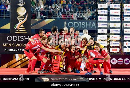 Belgien feiert den Sieg nach dem FIH-Weltcup-Finale zwischen Belgien und den Niederlanden am 16. Dezember 2018 im Kalinga-Stadion in Bhubaneswar, Indien. (Foto von NurPhoto) Stockfoto