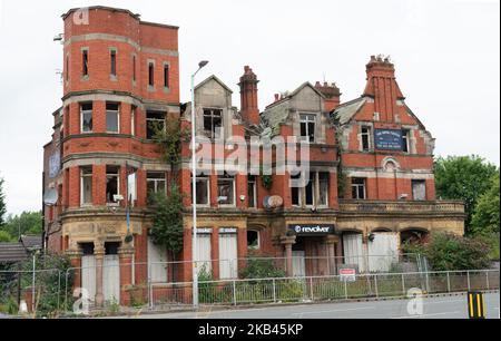 The Royal Castle Pub, ehemals Hotel California, wartet auf den Abriss nach 150 Jahren Geschichte, Tranmere, Birkenhead. Juli 2022. Stockfoto