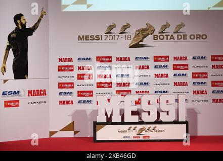 Lieferung des Goldenen Schuhs an Leo Messi, der am 18.. Dezember 2018 als bester europäischer Torschütze der Saison 2017/18 in Barcelona, Spanien, gilt. (Foto von Joan Valls/Urbanandsport/NurPhoto) Stockfoto