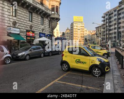 Ein Elektrofahrzeug ist am 7. Januar 2019 in Mailand, Italien, zu sehen. Ein Sharen'go-Carsharing droht Italien zu verlassen, wenn seine Autos von den staatlichen Anreizen 2019 für Elektrofahrzeuge ausgeschlossen werden. (Foto von Mairo Cinquetti/NurPhoto) Stockfoto