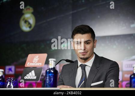 Brahim Diaz während seiner offiziellen Präsentation als Fußballspieler von Real Madrid im Santiago Bernabeu Stadion in Madrid, Spanien. 07. Januar 2019. (Foto von A. Ware/NurPhoto) Stockfoto