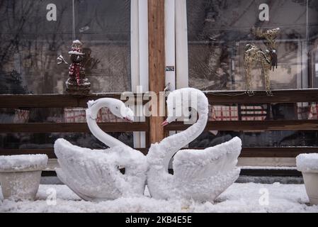 Das Wetterphänomen 'Tilemachos' mit Schneefall sogar am Strand von Nea Artaki / Chalkida auf der Insel Euboea in Griechenland am 8. Januar 2019. (Foto von Wassilios Aswestopoulos/NurPhoto) Stockfoto