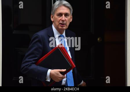 Der britische Bundeskanzler Philip Hammond verlässt die Downing Street 11, um am 9. Januar 2019 an den wöchentlichen Fragen des Premierministers in London, Großbritannien, teilzunehmen. Die aussagekräftige Abstimmung über Theresa Mays Brexit-Abkommen wird nun am 15. 2019. Januar im Unterhaus stattfinden, nachdem sie vor Weihnachten angesichts einer großen Niederlage abgekündigt wurde. (Foto von Alberto Pezzali/NurPhoto) Stockfoto