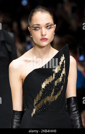 Models laufen auf der Irene Luft Fashion Show während der Mercedes Benz Fashion Week Berlin Herbst/Winter 2019/2020 am 15. Januar 2019 im E-Werk in Berlin. (Foto von Emmanuele Contini/NurPhoto) Stockfoto