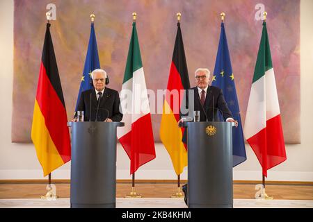 Der deutsche Bundespräsident Frank-Walter Steinmeier (R) und der italienische Staatspräsident Sergio Mattarela (L) sind bei einer Pressekonferenz am 18. Januar 2019 im Berliner Schloss Bellevue zu sehen. (Foto von Emmanuele Contini/NurPhoto) Stockfoto