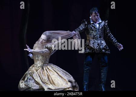 Schauspieler während der Aufführung der Oper DER SCHLAF EINER SOMMERNACHT (el sueno de una noche de verano) im Teatro de la Zarzuela in Madrid. 23. Januar 2019 (Foto von Oscar Gonzalez/NurPhoto) Stockfoto