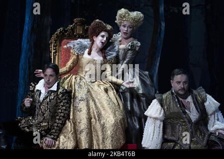 Schauspieler während der Aufführung der Oper DER SCHLAF EINER SOMMERNACHT (el sueno de una noche de verano) im Teatro de la Zarzuela in Madrid. 23. Januar 2019 (Foto von Oscar Gonzalez/NurPhoto) Stockfoto