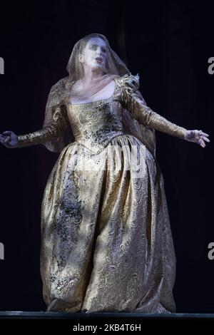 Schauspieler während der Aufführung der Oper DER SCHLAF EINER SOMMERNACHT (el sueno de una noche de verano) im Teatro de la Zarzuela in Madrid. 23. Januar 2019 (Foto von Oscar Gonzalez/NurPhoto) Stockfoto