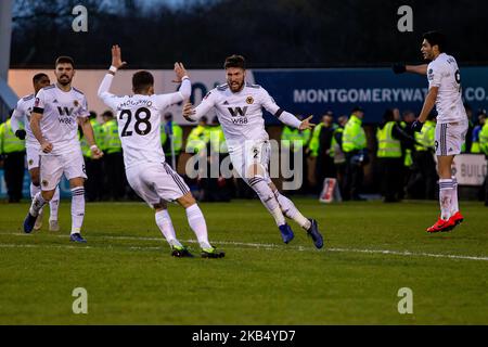 Matt Doherty von Wolverhampton Wanderers erzielt den Ausgleich in der Verletzungszeit während des FA Cup 4.-Runden-Spiels zwischen Shrewsbury Town und Wolverhampton Wanderers am Samstag, 26.. Januar 2019 in Montgomery Waters Meadow, Shrewsbury. (Foto von Mark Fletcher/NurPhoto) Stockfoto