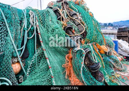 Fischernetze auf dem Cobb bei Lyme Regis Dorset England Stockfoto